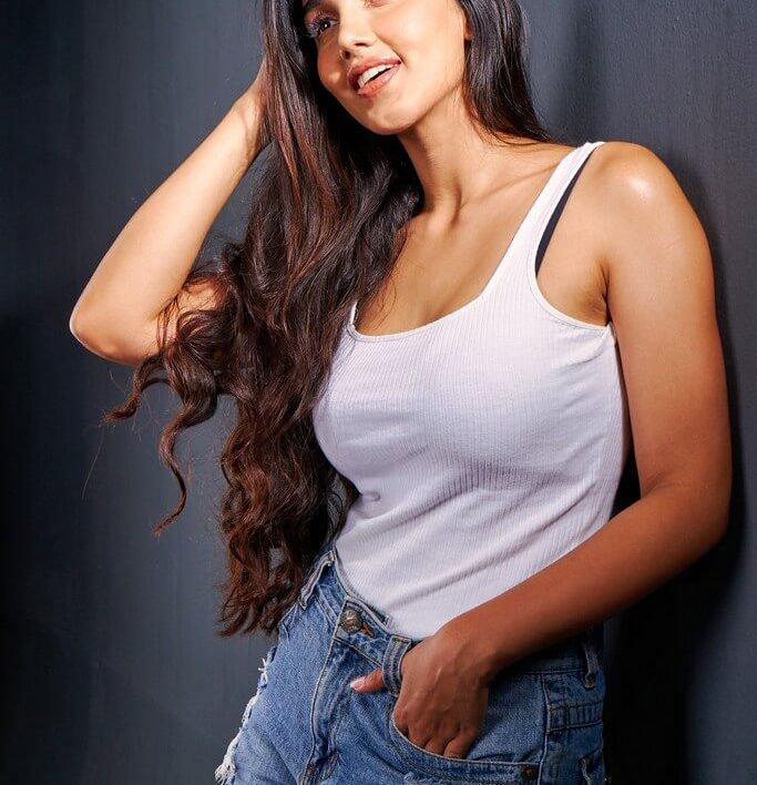 MEGHAN - Janair Models (10)
